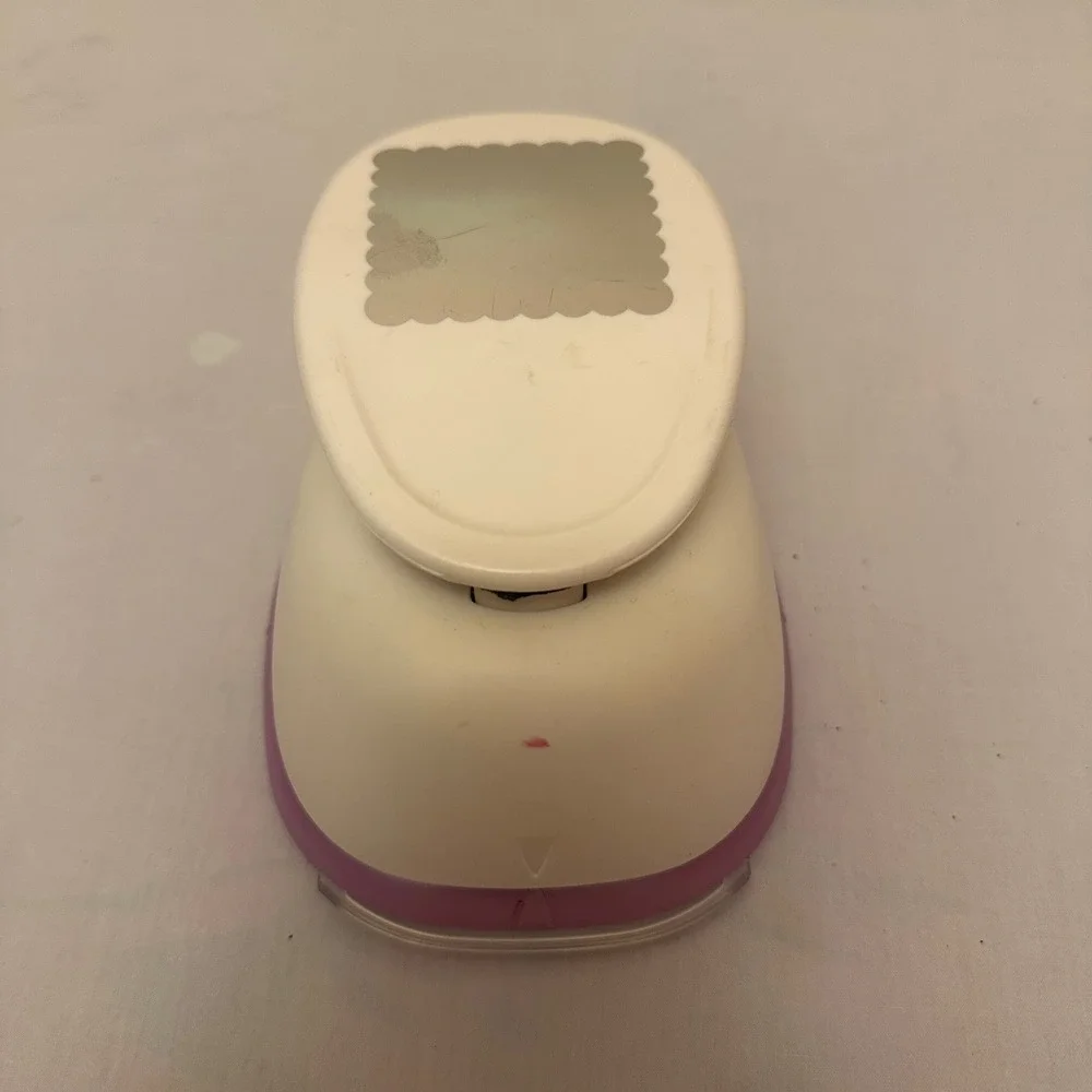Recollections Clever Lever Scalloped Square Craft Punch XL 2 Inch Purple White